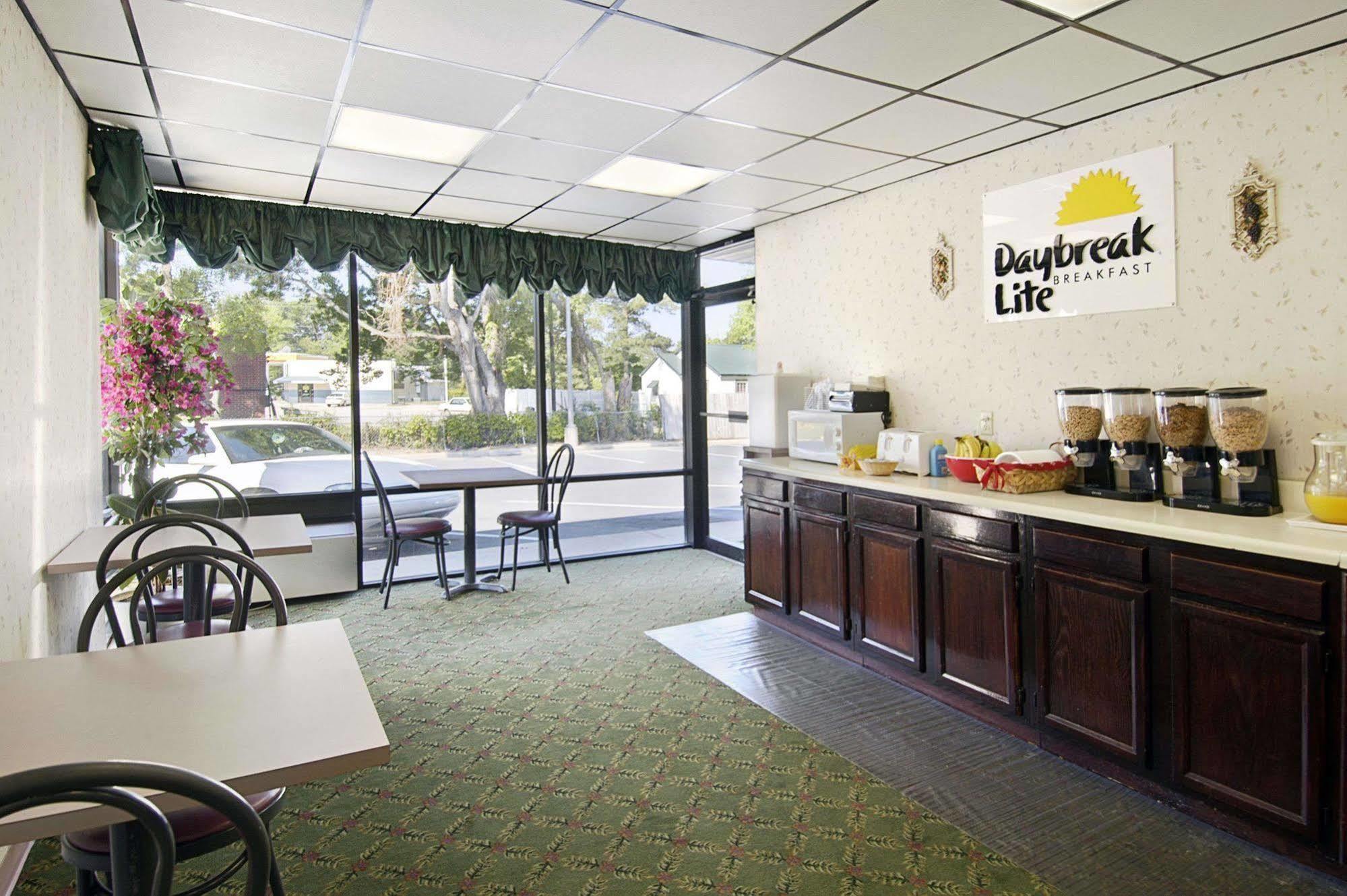 Days Inn Cheraw Restaurant bilde
